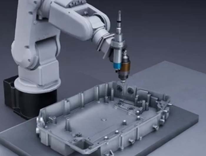 新能源电池托盘浮动去毛刺.jpg 新能源电池托盘浮动去毛刺.jpg