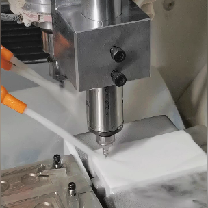 陶瓷钻孔电主轴.png 陶瓷钻孔电主轴.png