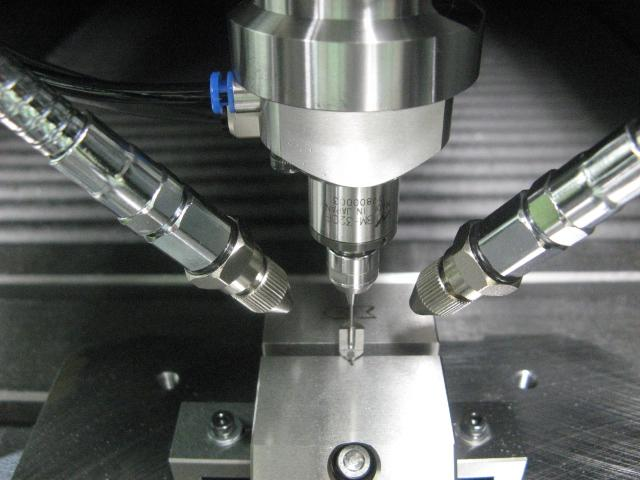 加工中心加装<a href='/zouxinjigaopinx.htm' class='keys' title='点击查看关于高频铣的相关信息' target='_blank'>高频铣</a>.png 加工中心加装<a href='/zouxinjigaopinx.htm' class='keys' title='点击查看关于高频铣的相关信息' target='_blank'>高频铣</a>.png