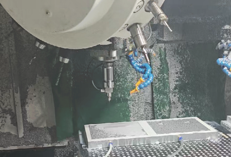 加工中心加装<a href='/zouxinjigaopinx.htm' class='keys' title='点击查看关于高频铣的相关信息' target='_blank'>高频铣</a>.png 加工中心加装<a href='/zouxinjigaopinx.htm' class='keys' title='点击查看关于高频铣的相关信息' target='_blank'>高频铣</a>.png