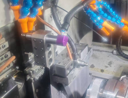 走心机加装msiy-2013电主轴.jpg 走心机加装msiy-2013电主轴.jpg